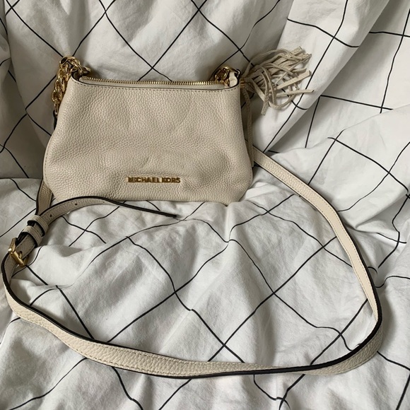 Vintage Michael Kors cream purse - Picture 2 of 4
